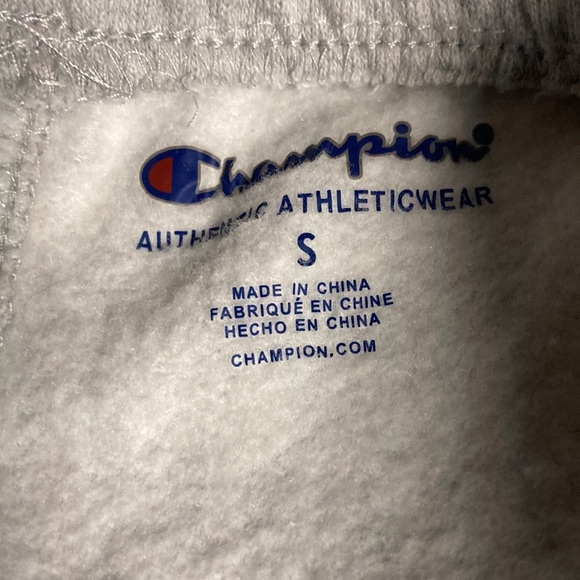 Champion kids small cargo sweatpants. No stains, no holes. Clean. Like new. - Picture 6 of 6